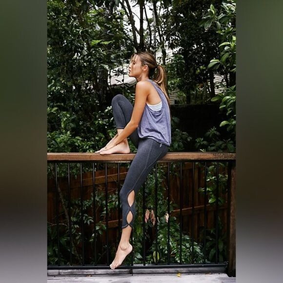 Free People Movement Gray Cut Out Cropped Leggings - Picture 1 of 8